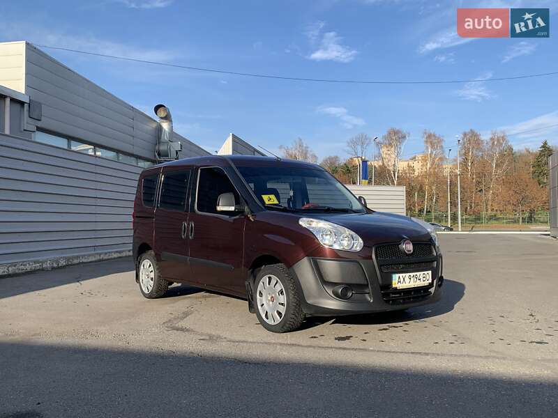Мінівен Fiat Doblo 2010 в Харкові