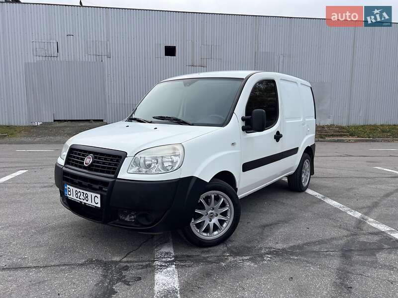 Грузовой фургон Fiat Doblo 2013 в Полтаве фото Грузовой фургон Fiat Doblo 2013 в Полтаве