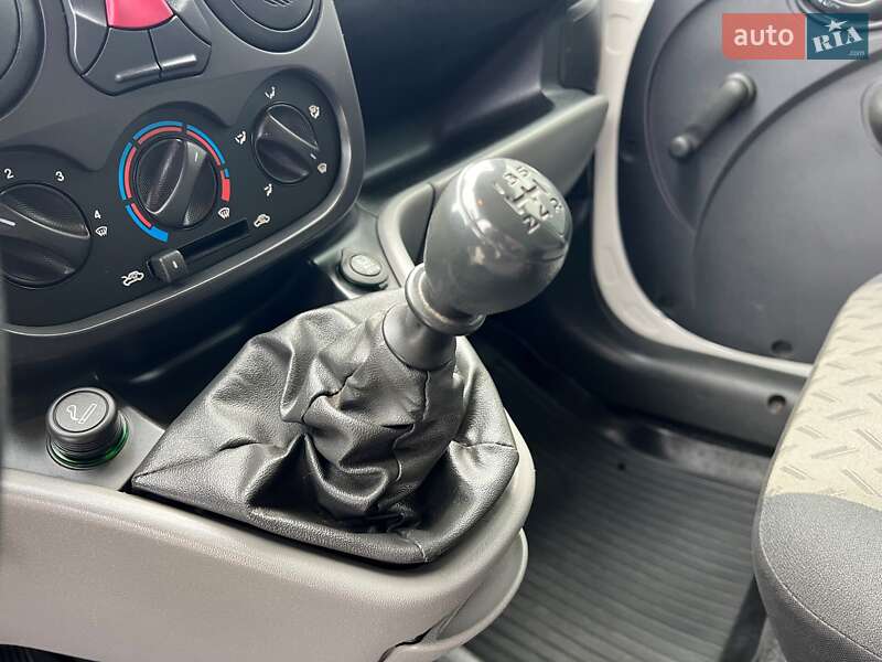 Грузовой фургон Fiat Doblo 2013 в Полтаве фото 9 Грузовой фургон Fiat Doblo 2013 в Полтаве