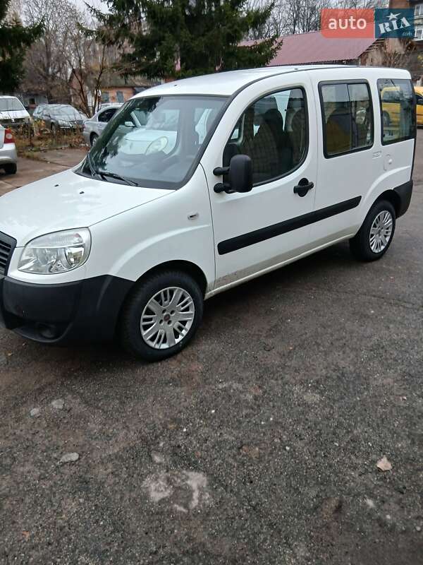 Минивэн Fiat Doblo 2010 в Коростене фото 5 Минивэн Fiat Doblo 2010 в Коростене