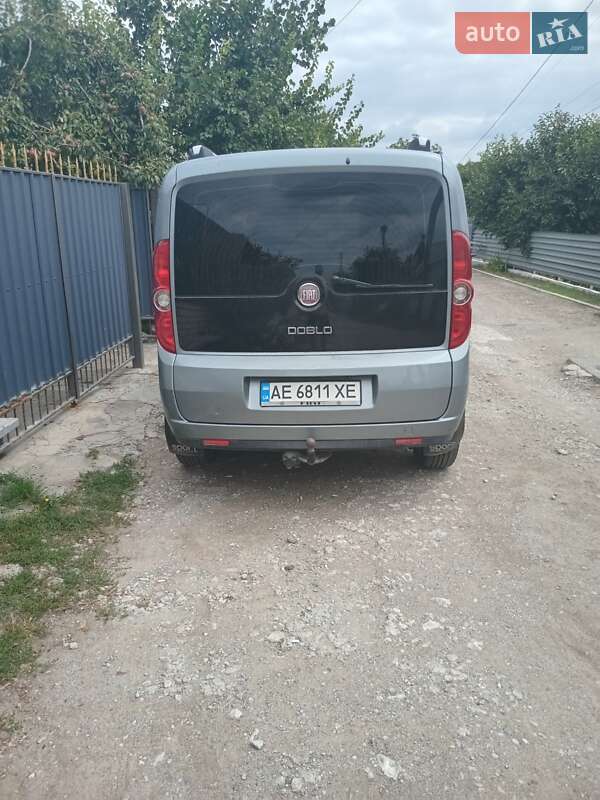 Минивэн Fiat Doblo 2011 в Днепре