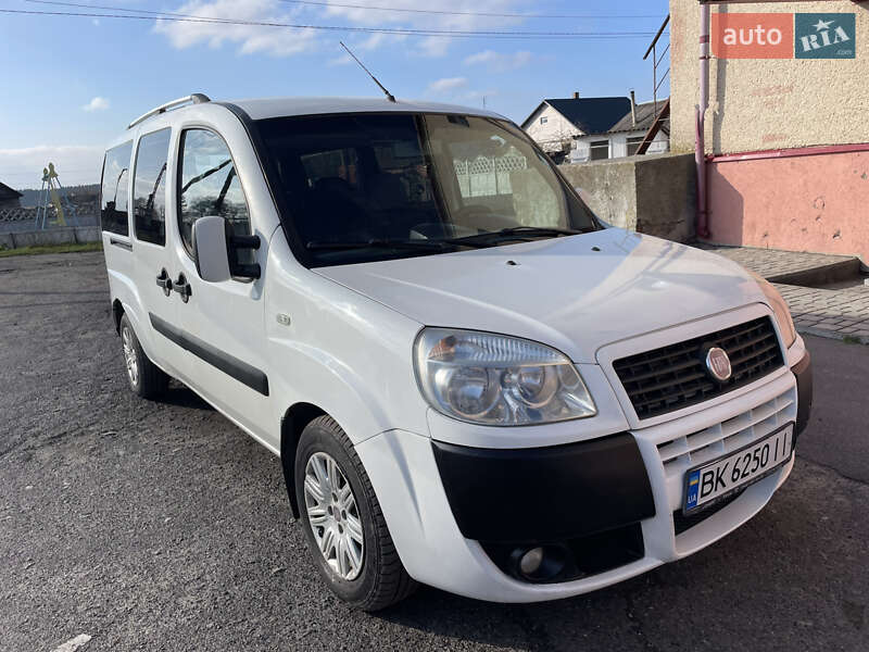 Мінівен Fiat Doblo 2009 в Острозі фото 25 Мінівен Fiat Doblo 2009 в Острозі