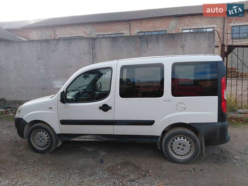 Мінівен Fiat Doblo 2009 в Львові
