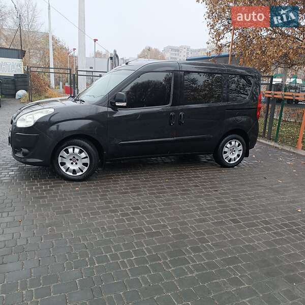 Мінівен Fiat Doblo 2010 в Кам'янському