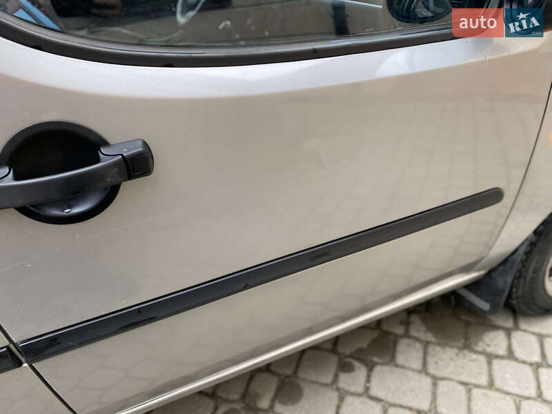 Мінівен Fiat Doblo 2004 в Дунаївцях фото 68 Мінівен Fiat Doblo 2004 в Дунаївцях