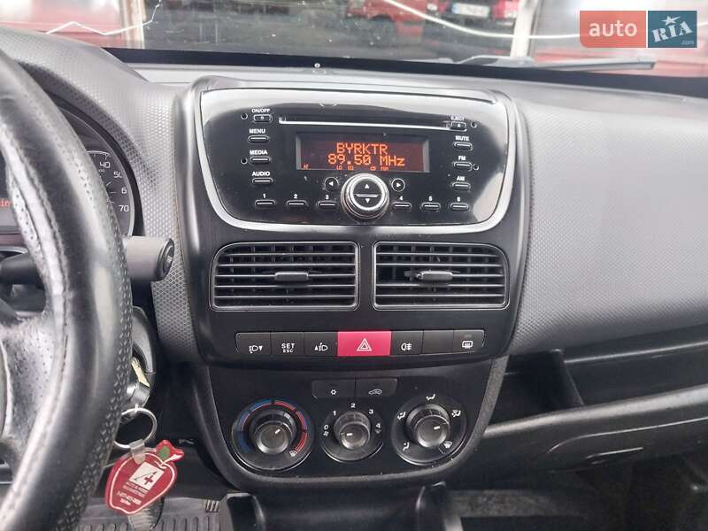 Минивэн Fiat Doblo 2010 в Николаеве