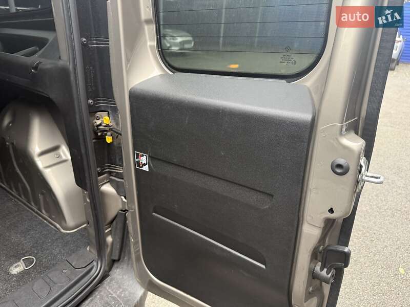 Мінівен Fiat Doblo 2017 в Києві фото 12 Мінівен Fiat Doblo 2017 в Києві