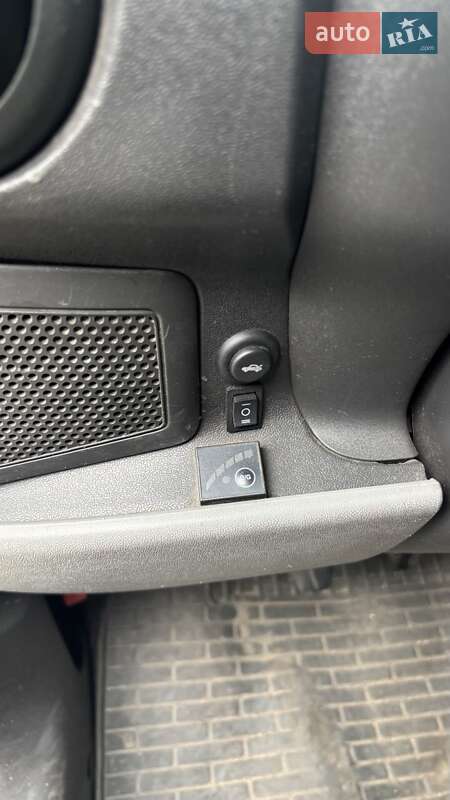 Вантажний фургон Fiat Doblo 2015 в Запоріжжі фото 16 Вантажний фургон Fiat Doblo 2015 в Запоріжжі