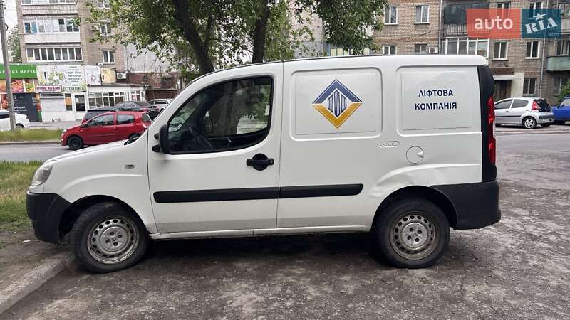 Вантажний фургон Fiat Doblo 2015 в Запоріжжі фото 8 Вантажний фургон Fiat Doblo 2015 в Запоріжжі