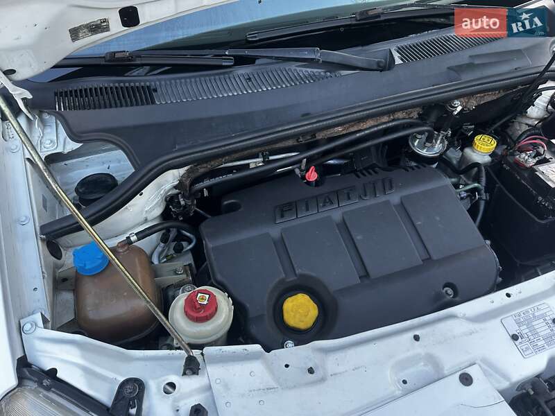 Мінівен Fiat Doblo 2006 в Дрогобичі фото 70 Мінівен Fiat Doblo 2006 в Дрогобичі