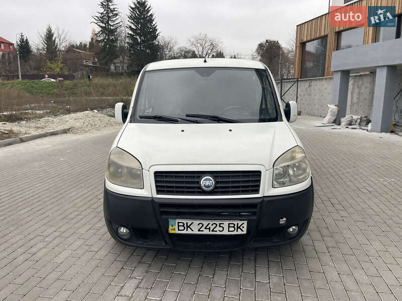 Мінівен Fiat Doblo 2007 в Рівному фото 2 Мінівен Fiat Doblo 2007 в Рівному