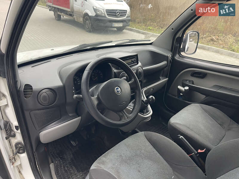 Мінівен Fiat Doblo 2007 в Рівному фото 11 Мінівен Fiat Doblo 2007 в Рівному