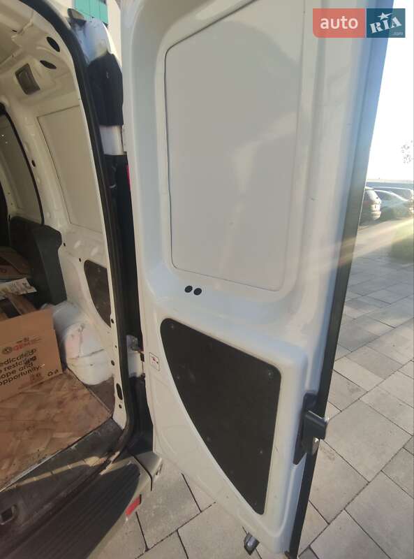 Грузовой фургон Fiat Doblo 2012 в Петропавловской Борщаговке