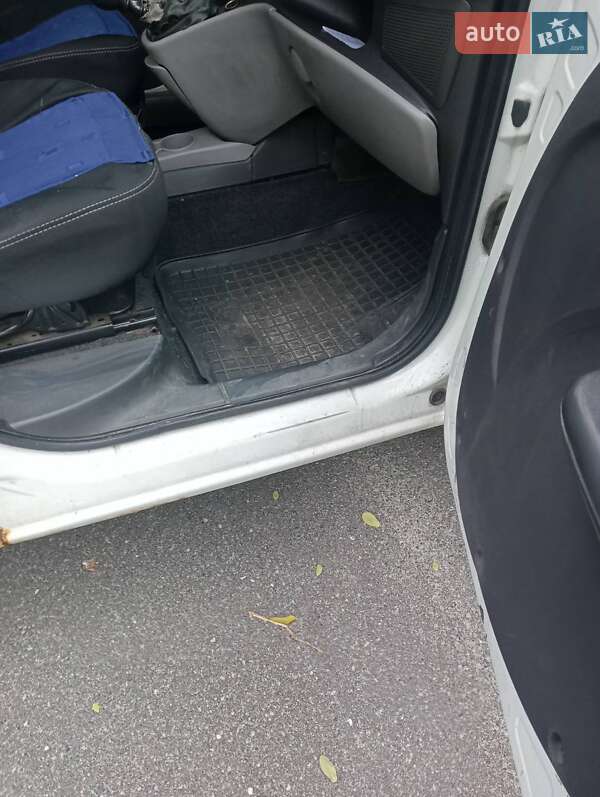 Мінівен Fiat Doblo 2006 в Києві фото 15 Мінівен Fiat Doblo 2006 в Києві