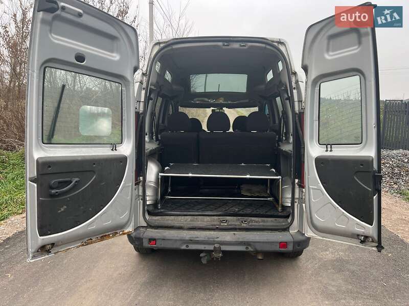 Минивэн Fiat Doblo 2008 в Киеве