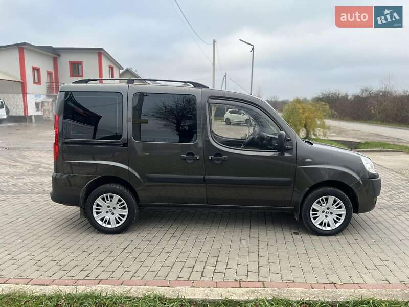 Мінівен Fiat Doblo 2006 в Городенці