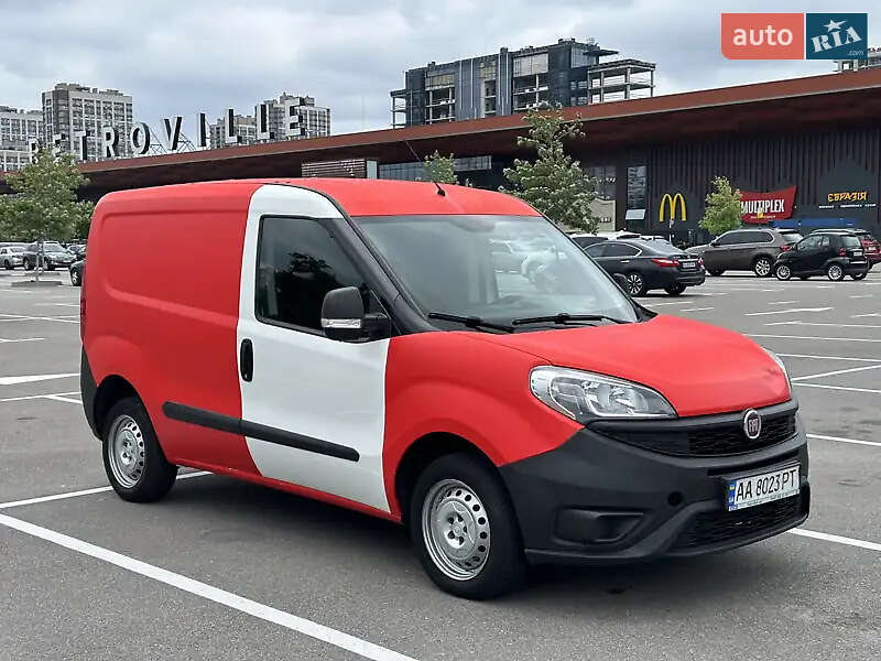 Вантажний фургон Fiat Doblo 2017 в Києві
