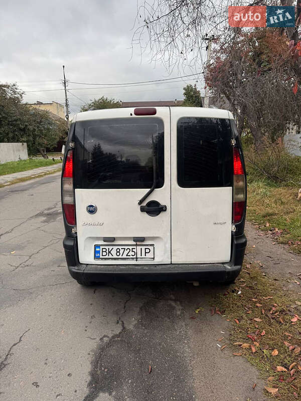 Мінівен Fiat Doblo 2005 в Києві