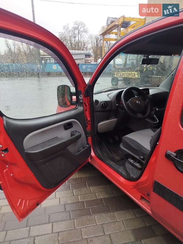 Минивэн Fiat Doblo 2007 в Днепре