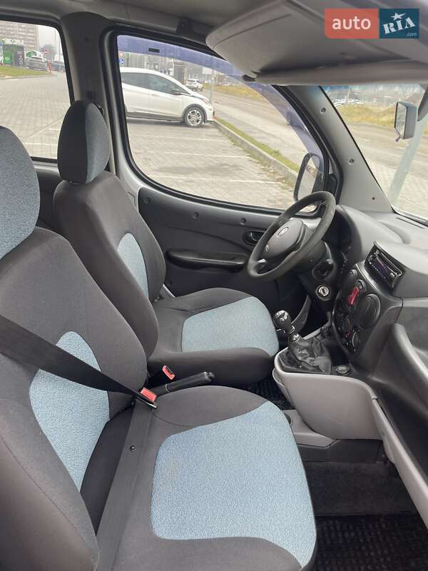 Мінівен Fiat Doblo 2008 в Львові