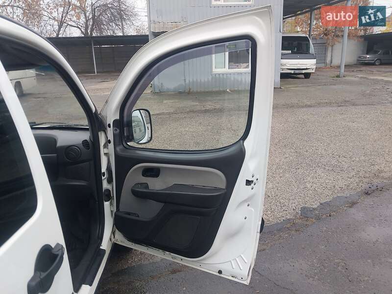 Минивэн Fiat Doblo 2007 в Николаеве