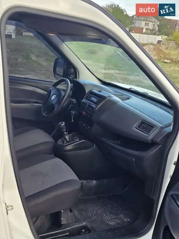 Вантажний фургон Fiat Doblo 2013 в Дніпрі фото 11 Вантажний фургон Fiat Doblo 2013 в Дніпрі