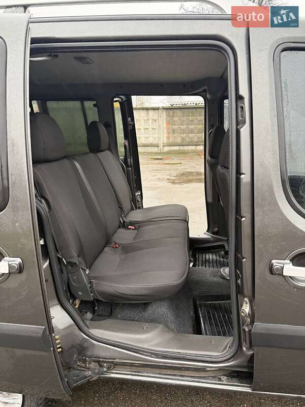 Минивэн Fiat Doblo 2008 в Киеве