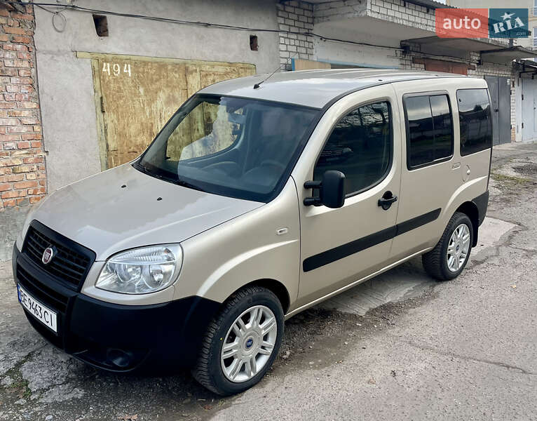 Минивэн Fiat Doblo 2013 в Николаеве