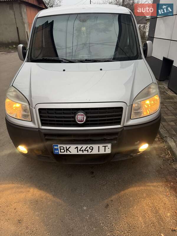Мінівен Fiat Doblo 2008 в Сарнах