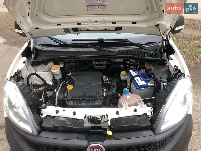 Вантажний фургон Fiat Doblo 2018 в Дніпрі