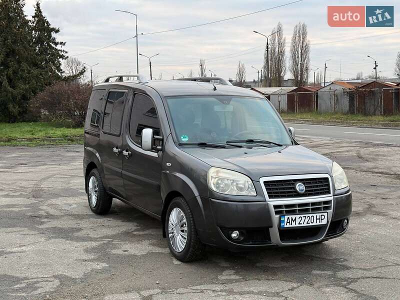 Мінівен Fiat Doblo 2007 в Києві