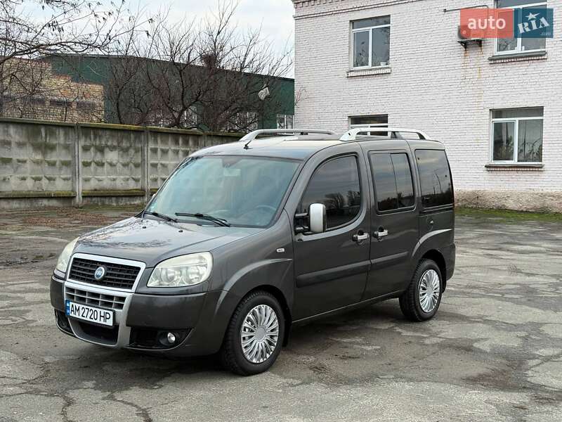 Мінівен Fiat Doblo 2007 в Києві