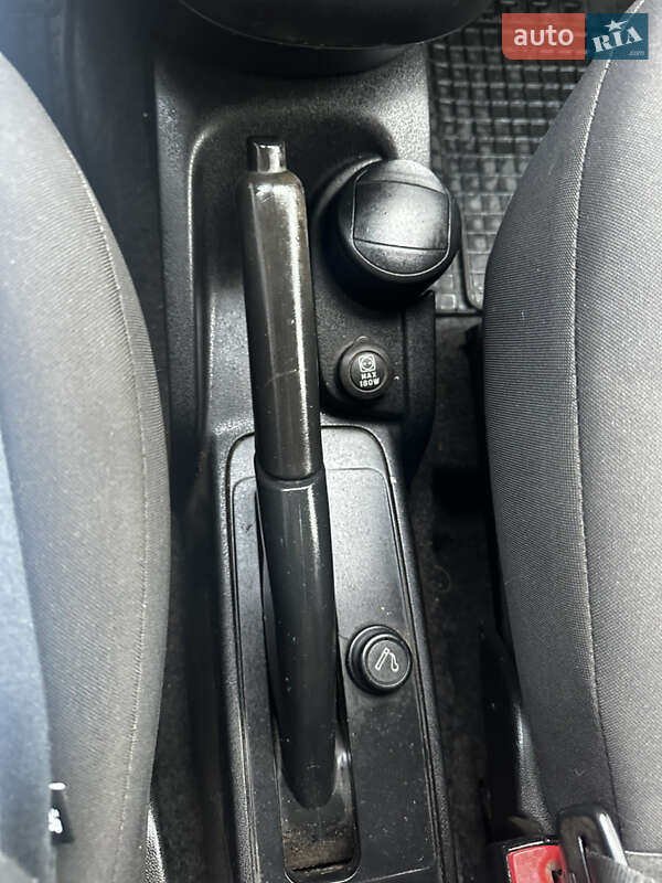 Минивэн Fiat Doblo 2011 в Полтаве