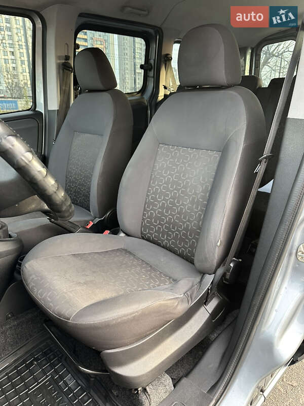 Мінівен Fiat Doblo 2012 в Києві