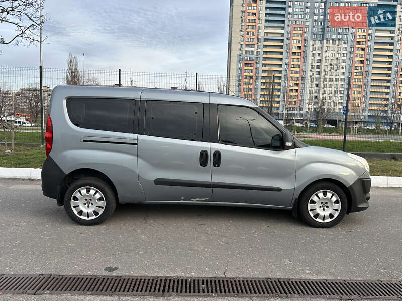 Мінівен Fiat Doblo 2012 в Києві