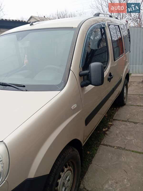 Мінівен Fiat Doblo 2012 в Черкасах