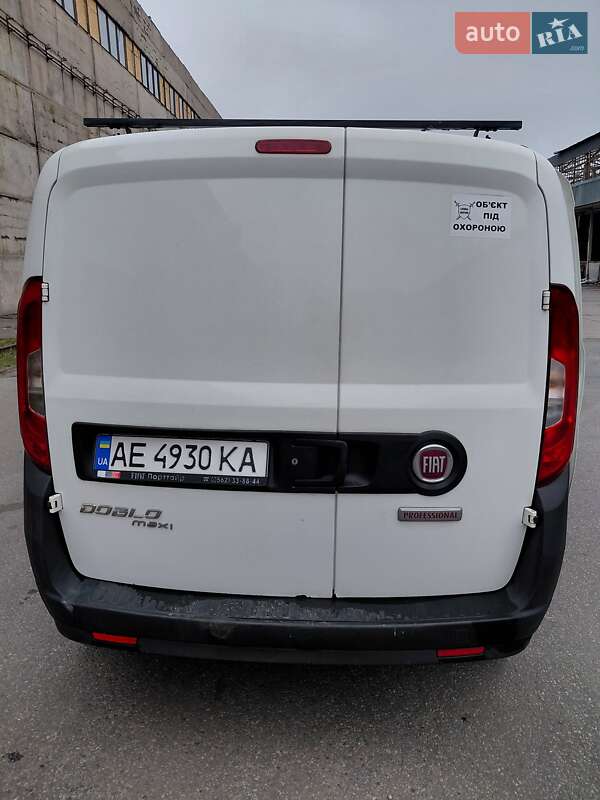 Вантажний фургон Fiat Doblo 2016 в Дніпрі