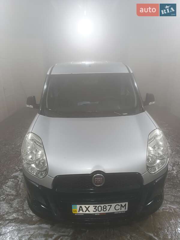 Минивэн Fiat Doblo 2011 в Зачепиловке