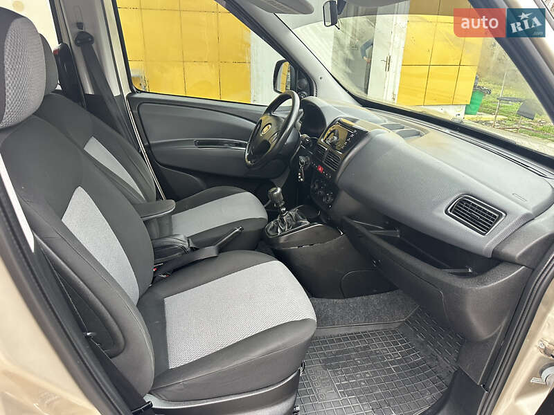 Мінівен Fiat Doblo 2011 в Полтаві