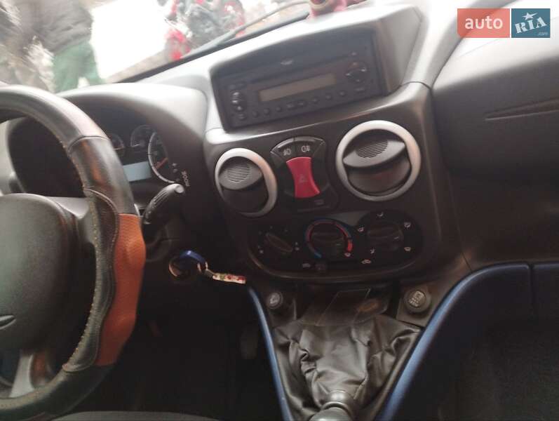 Минивэн Fiat Doblo 2007 в Литине