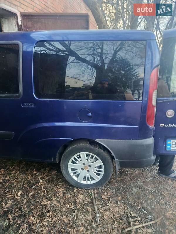 Мінівен Fiat Doblo 2009 в Полтаві
