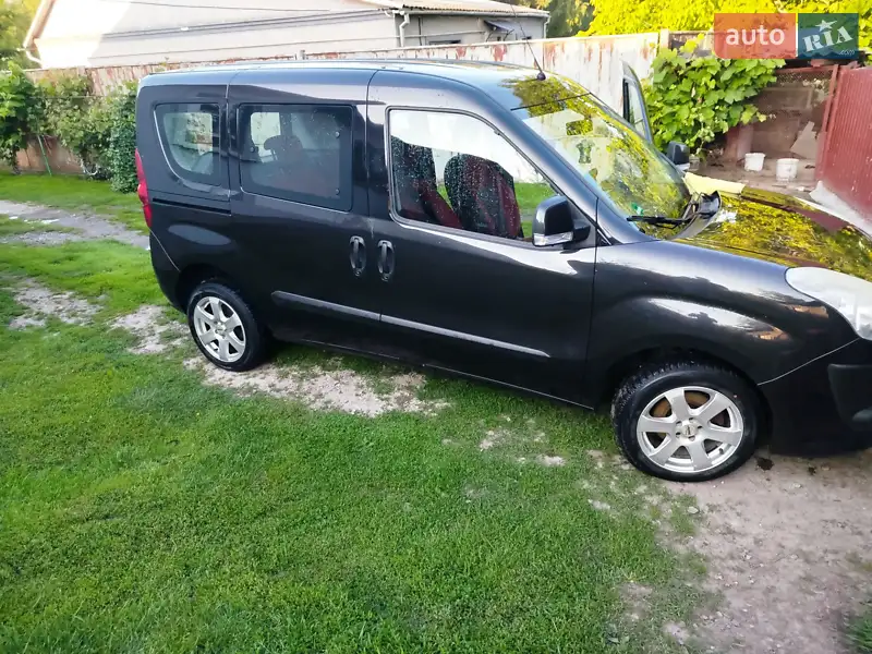 Fiat Doblo 2011