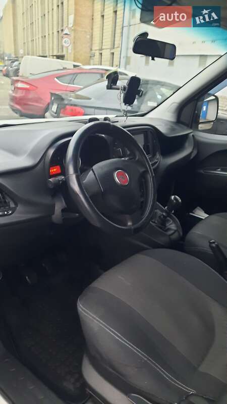 Минивэн Fiat Doblo 2016 в Киеве