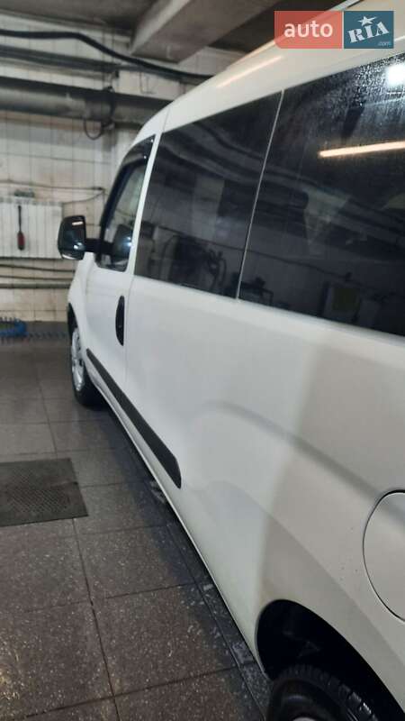 Минивэн Fiat Doblo 2016 в Киеве