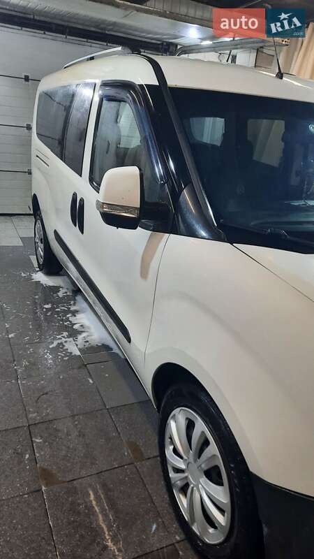 Минивэн Fiat Doblo 2016 в Киеве