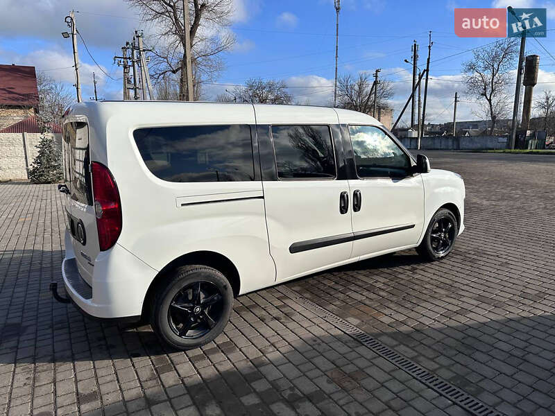 Минивэн Fiat Doblo 2013 в Раздельной