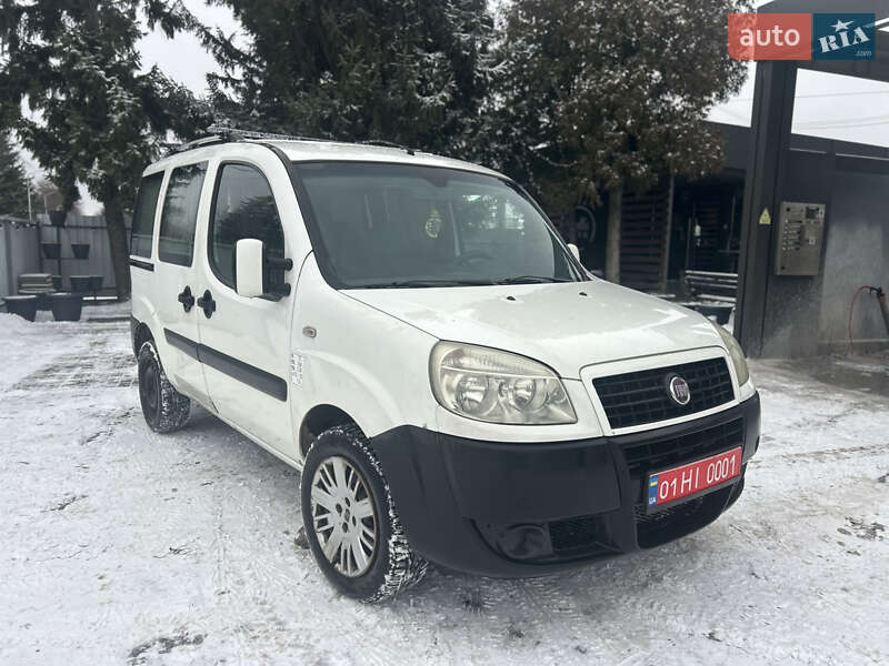 Минивэн Fiat Doblo 2009 в Полтаве фото Минивэн Fiat Doblo 2009 в Полтаве