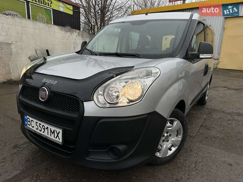 Мінівен Fiat Doblo 2011 в Миколаєві фото 4 Мінівен Fiat Doblo 2011 в Миколаєві