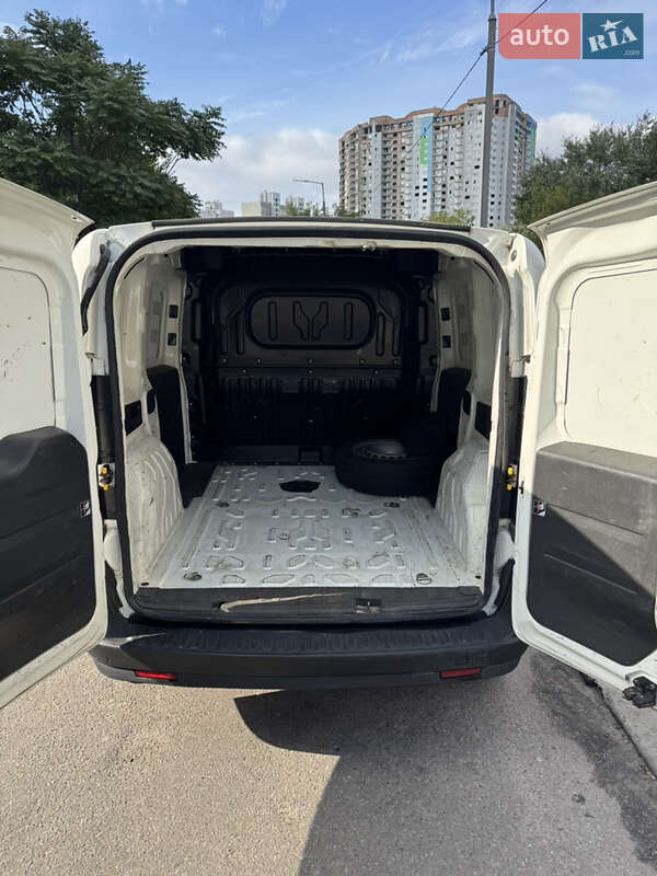 Грузовой фургон Fiat Doblo 2019 в Киеве фото 9 Грузовой фургон Fiat Doblo 2019 в Киеве