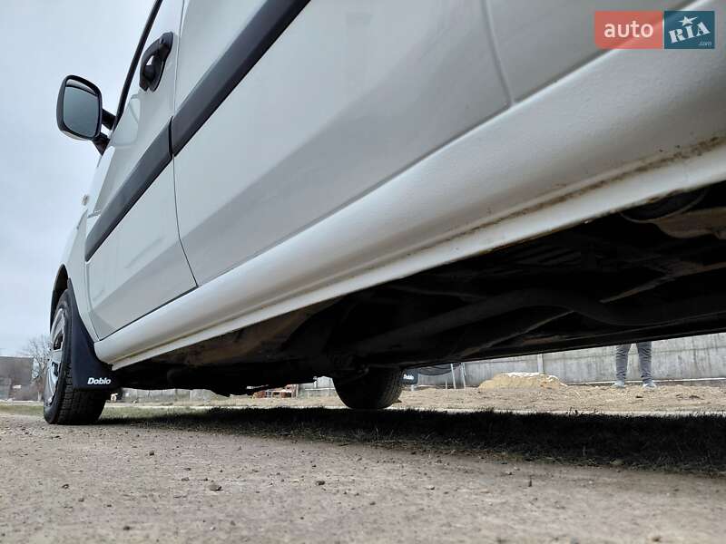Мінівен Fiat Doblo 2008 в Снятині фото 29 Мінівен Fiat Doblo 2008 в Снятині